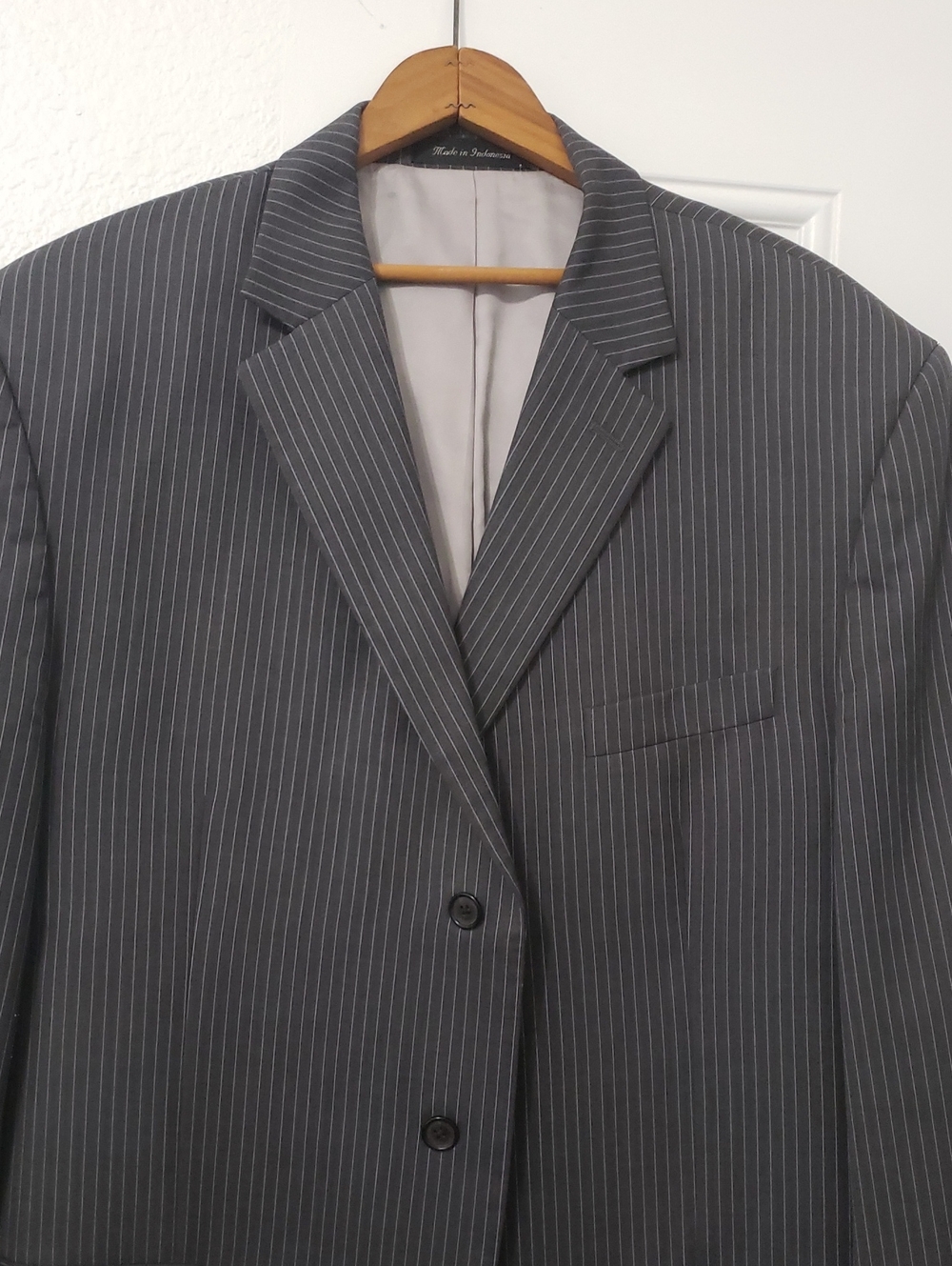 Michael Kors Mens Charcoal Gray Pinstripe 100% Wool Two Button Blazer Size 42L
